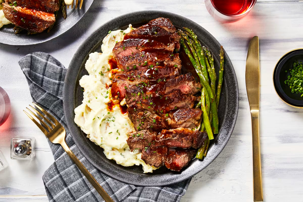 Seasoned Steak with Roasted Garlic Mash
